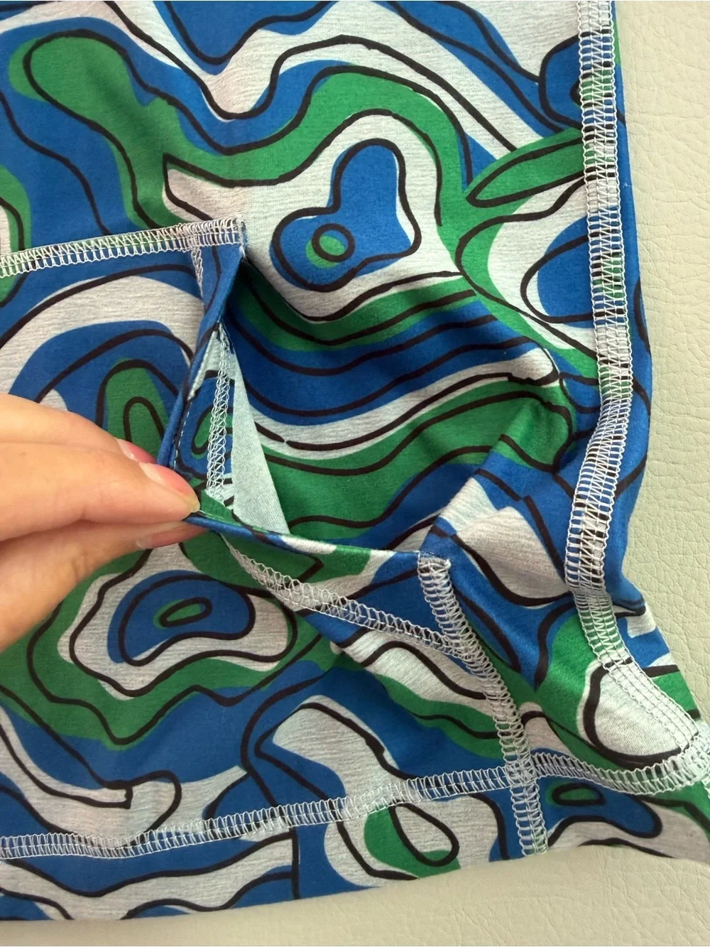 Hanna Andersson Kids UV UPF Sun Hoodie Blue Green Camo Wave print 5T 110cm